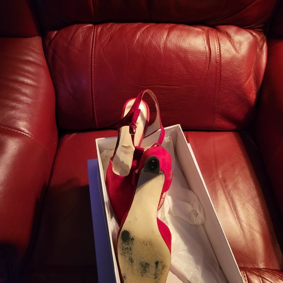 Shoes - Picture 2 of 4